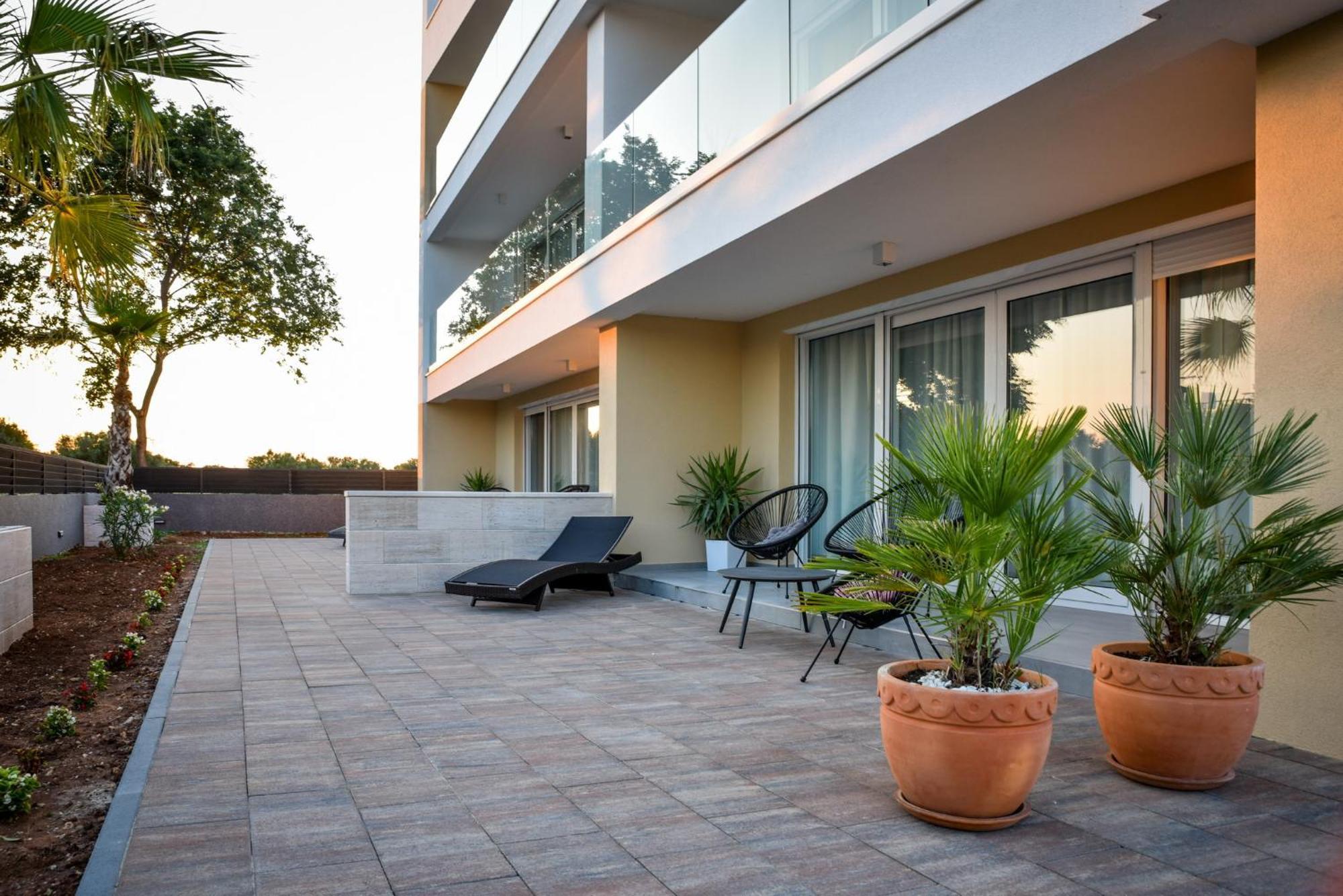 Luxury Apartments La Perla Bibinje Exterior photo